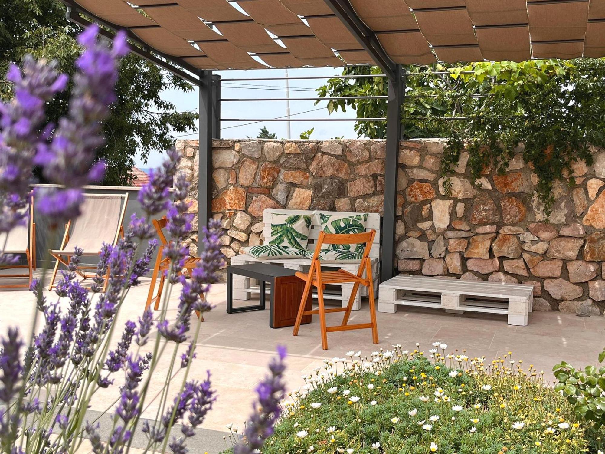App St Marin View נובי ווינודולסקי מראה חיצוני תמונה