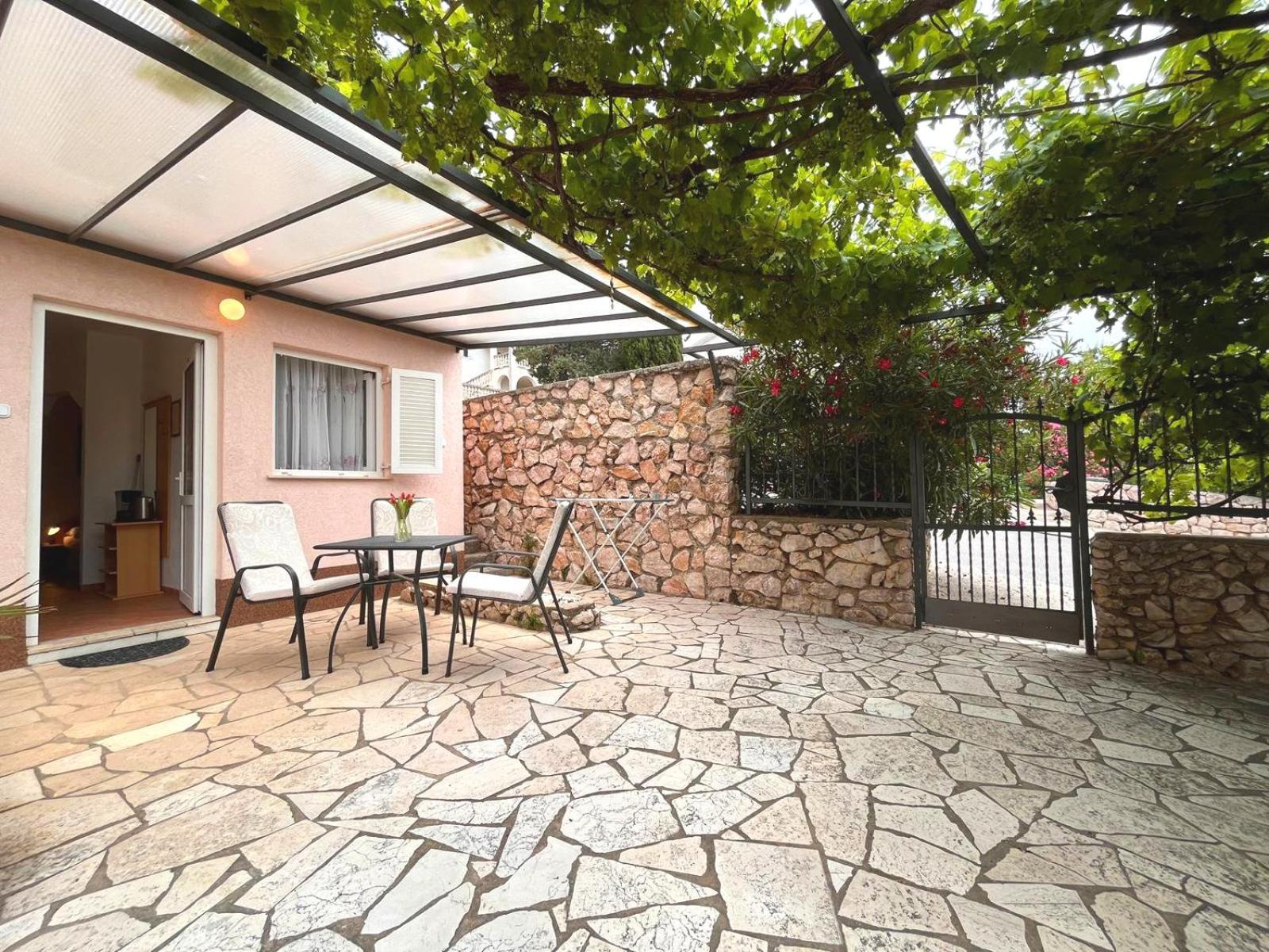 App St Marin View נובי ווינודולסקי מראה חיצוני תמונה