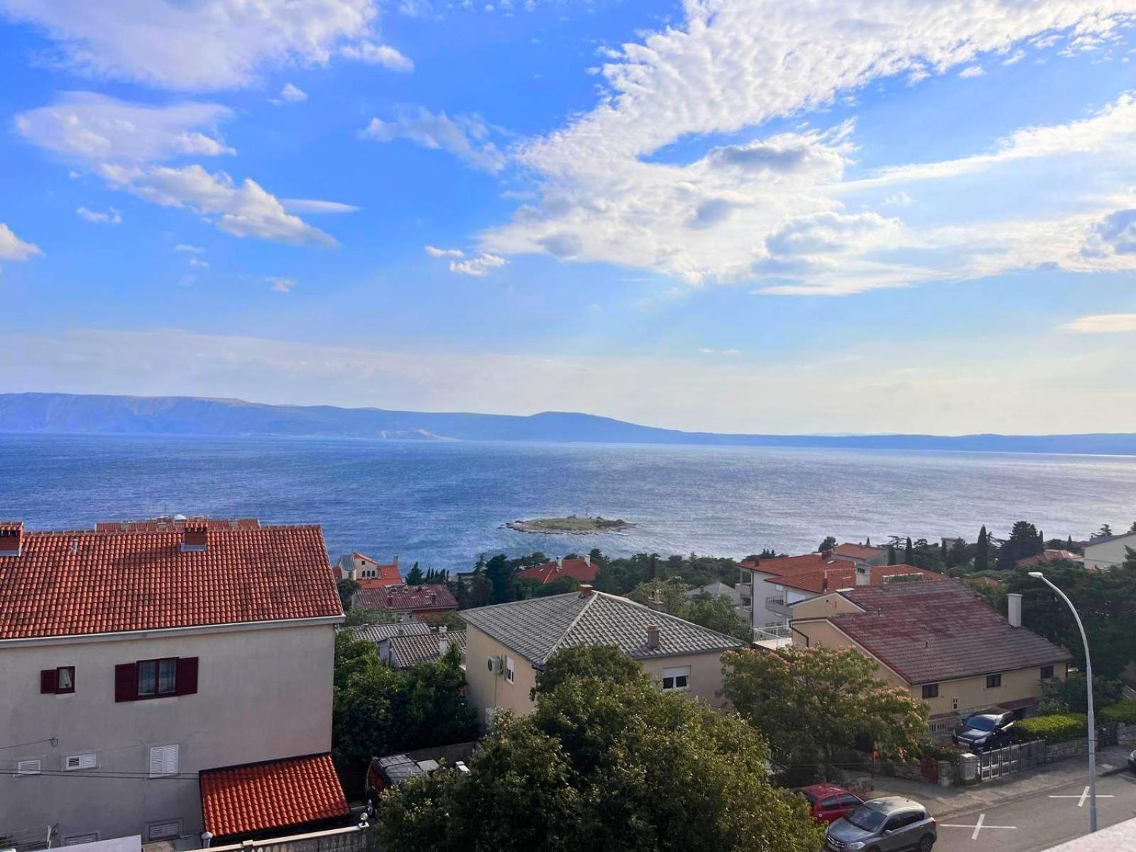App St Marin View נובי ווינודולסקי מראה חיצוני תמונה
