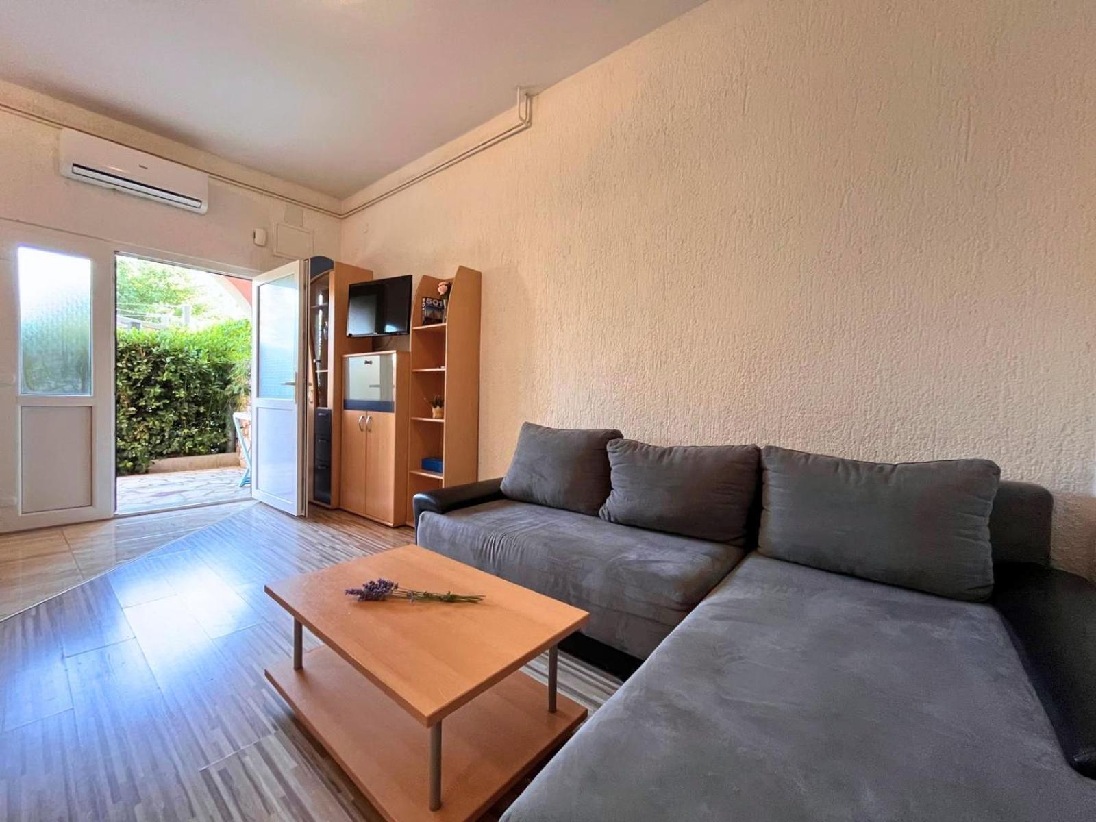 App St Marin View נובי ווינודולסקי חדר תמונה